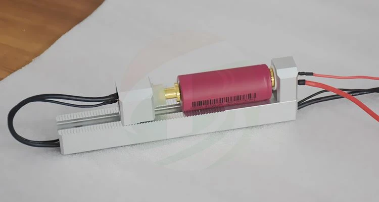 Pince de test de batterie à cellules cylindriques
